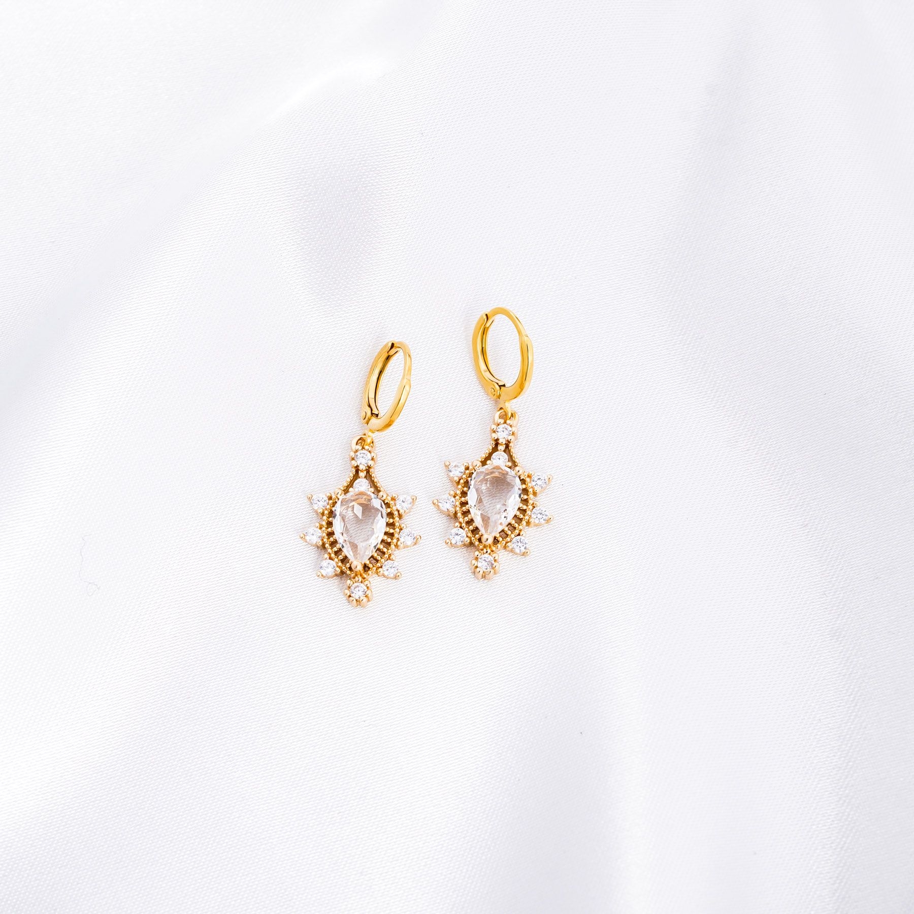 CINDERELLA EARRINGS - GOLD & WHITE ' - ' HANGING