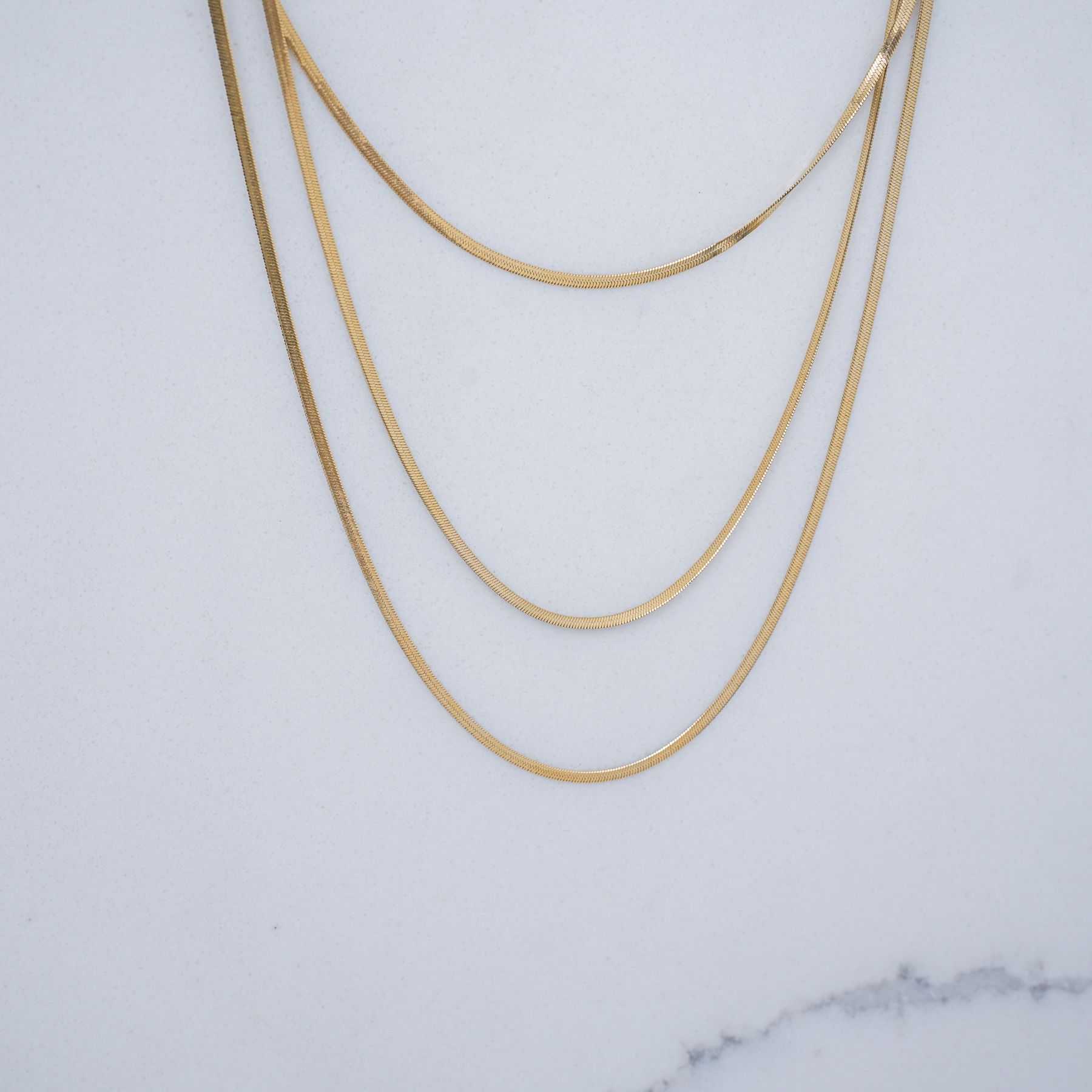 MALAYSIA TRIPLE CHAIN NECKLACE - GOLD
