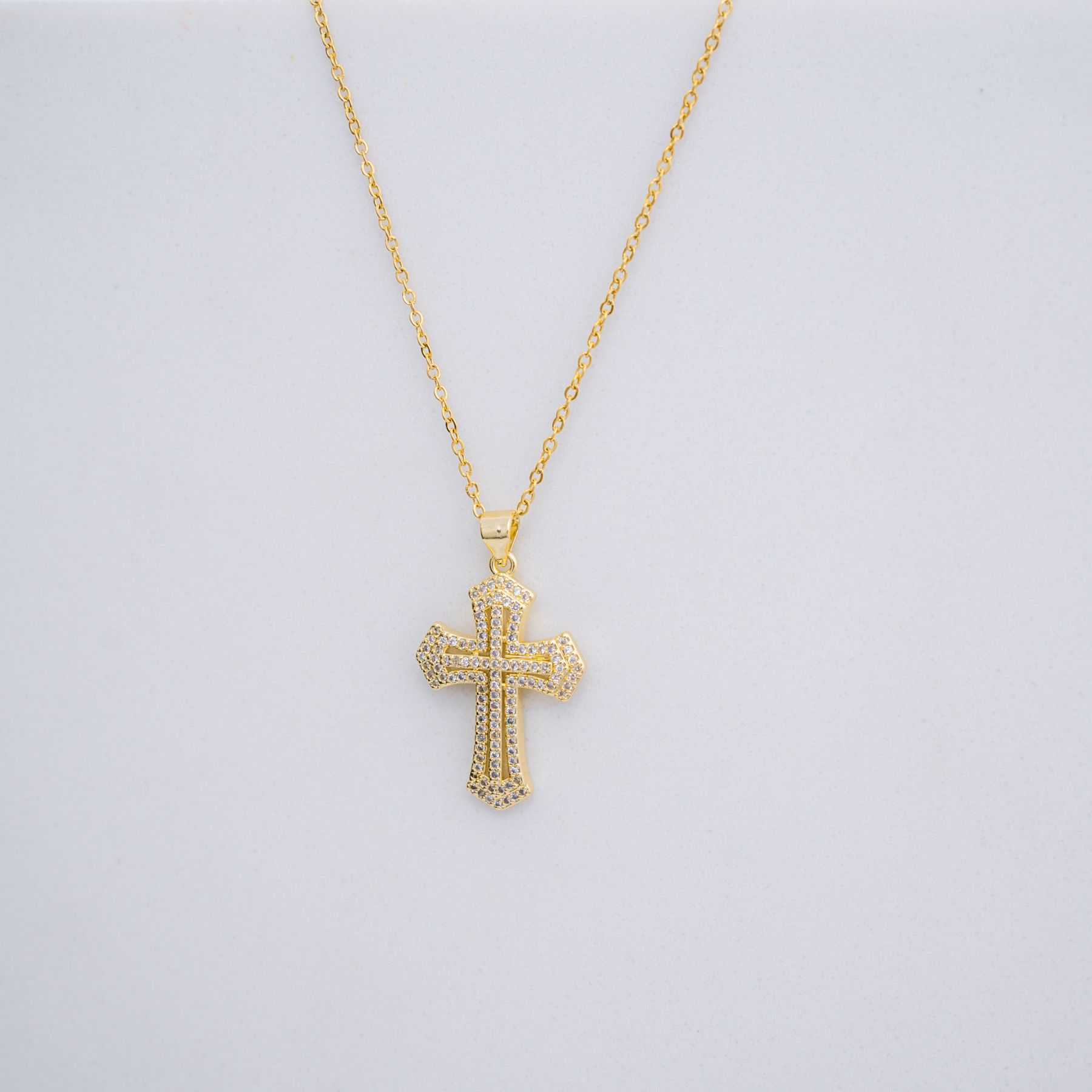 CROSS NECKLACE - GOLD