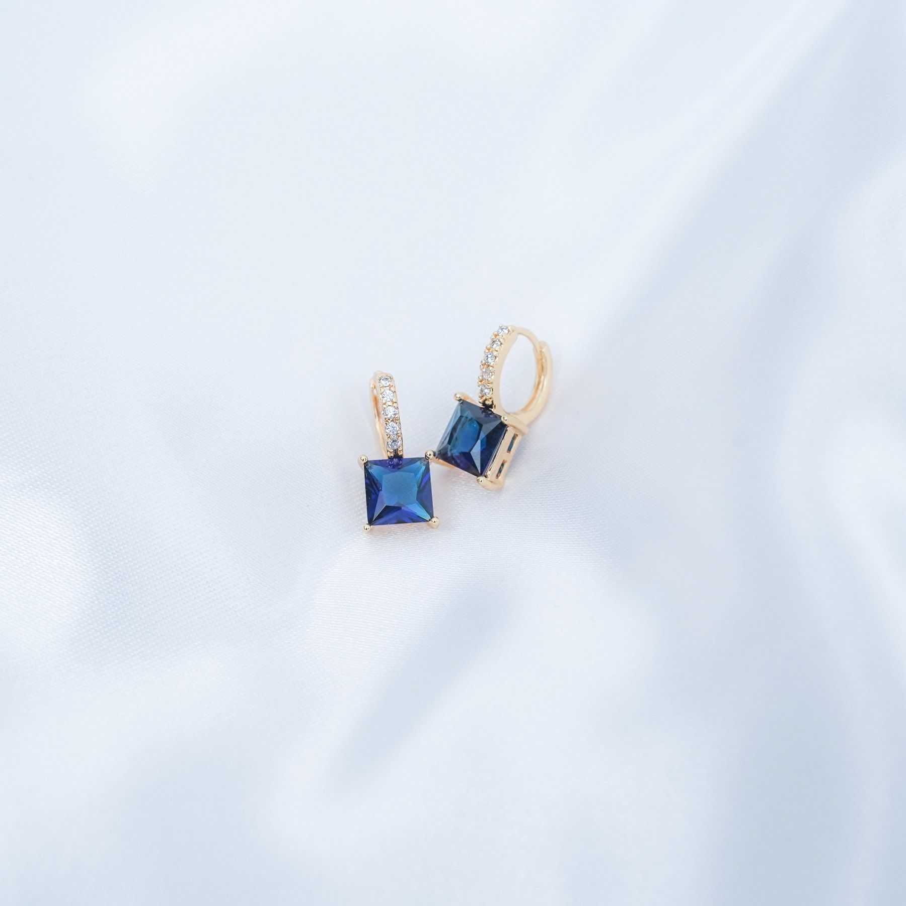 SCARLETT EARRINGS - GOLD & BLUE