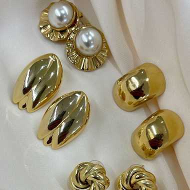 𝓐𝓵𝓵 𝔂𝓸𝓾 𝓷𝓮𝓮𝓭 𝓲𝓼 𝓪 𝓬𝓵𝓪𝓼𝓼𝔂 𝓹𝓪𝓲𝓻 𝓸𝓯 𝓮𝓪𝓻𝓻𝓲𝓷𝓰𝓼 !
-Nicolas Jewelry ✨

www.nicolasjewelry.gr
•
•
•
#nicolasjewelry #jewelry #earrings #stainless_steel #gold #style #fashion #womenstyle #stylish #shopping #greekbrand