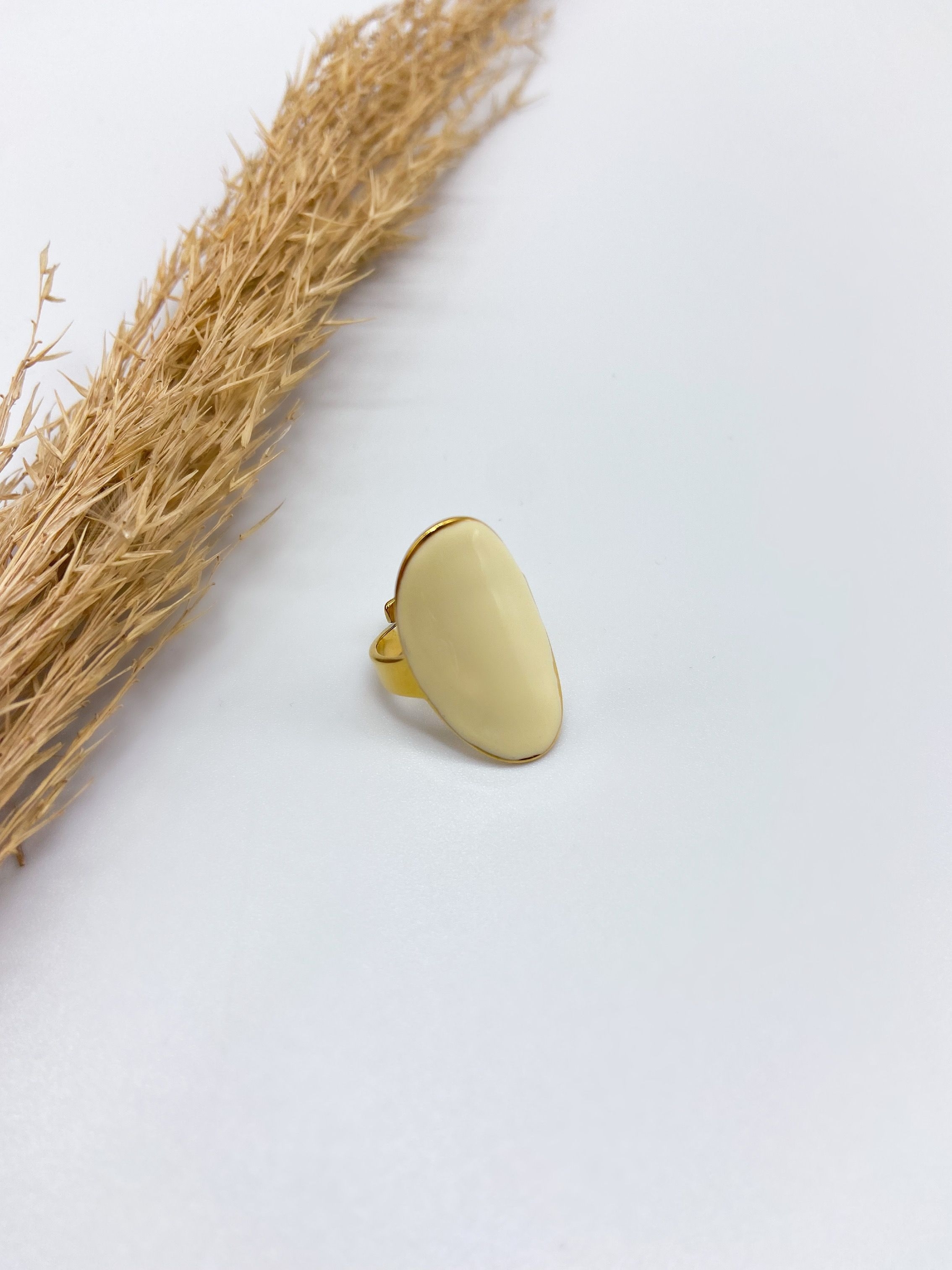 SASSY RING - GOLD & PASTEL YELLOW ' - ' ΔΑΧΤΥΛΙΔΙΑ