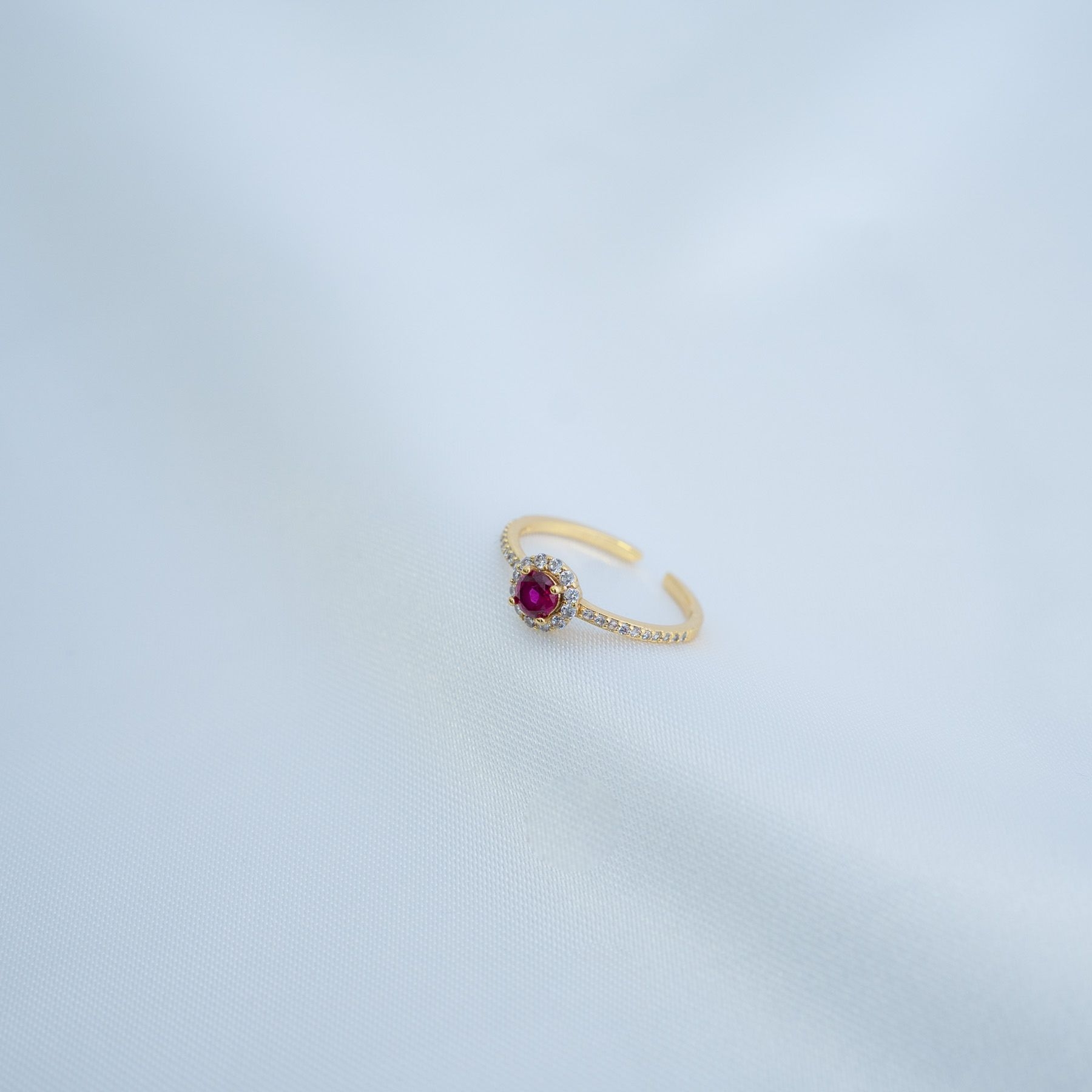 JOLENE RING - GOLD & RED ' - ' ΔΑΧΤΥΛΙΔΙΑ