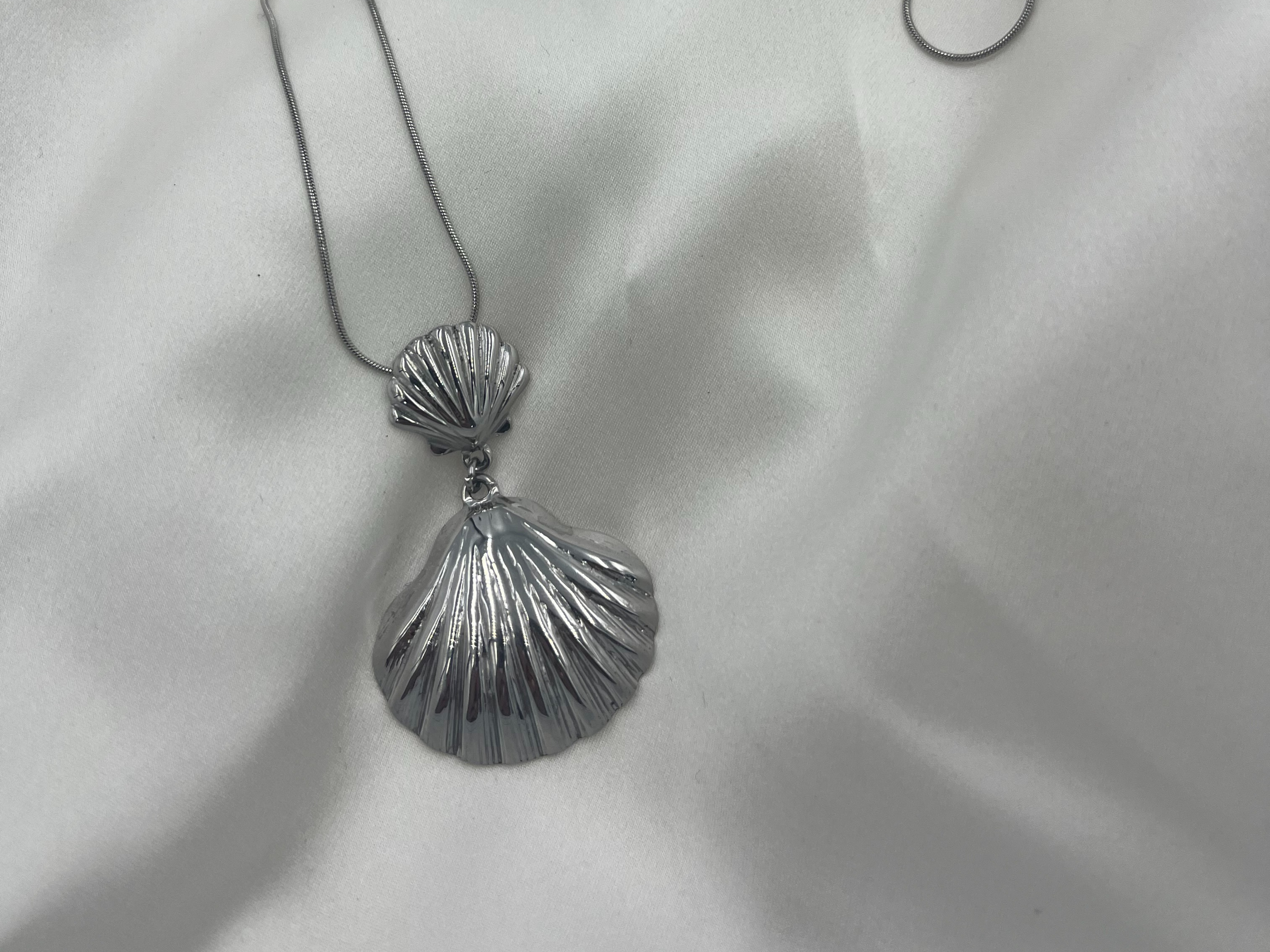 ELEONOR SILVER NECKLACE ' - ' ΜΕΝΤΑΓΙΟΝ