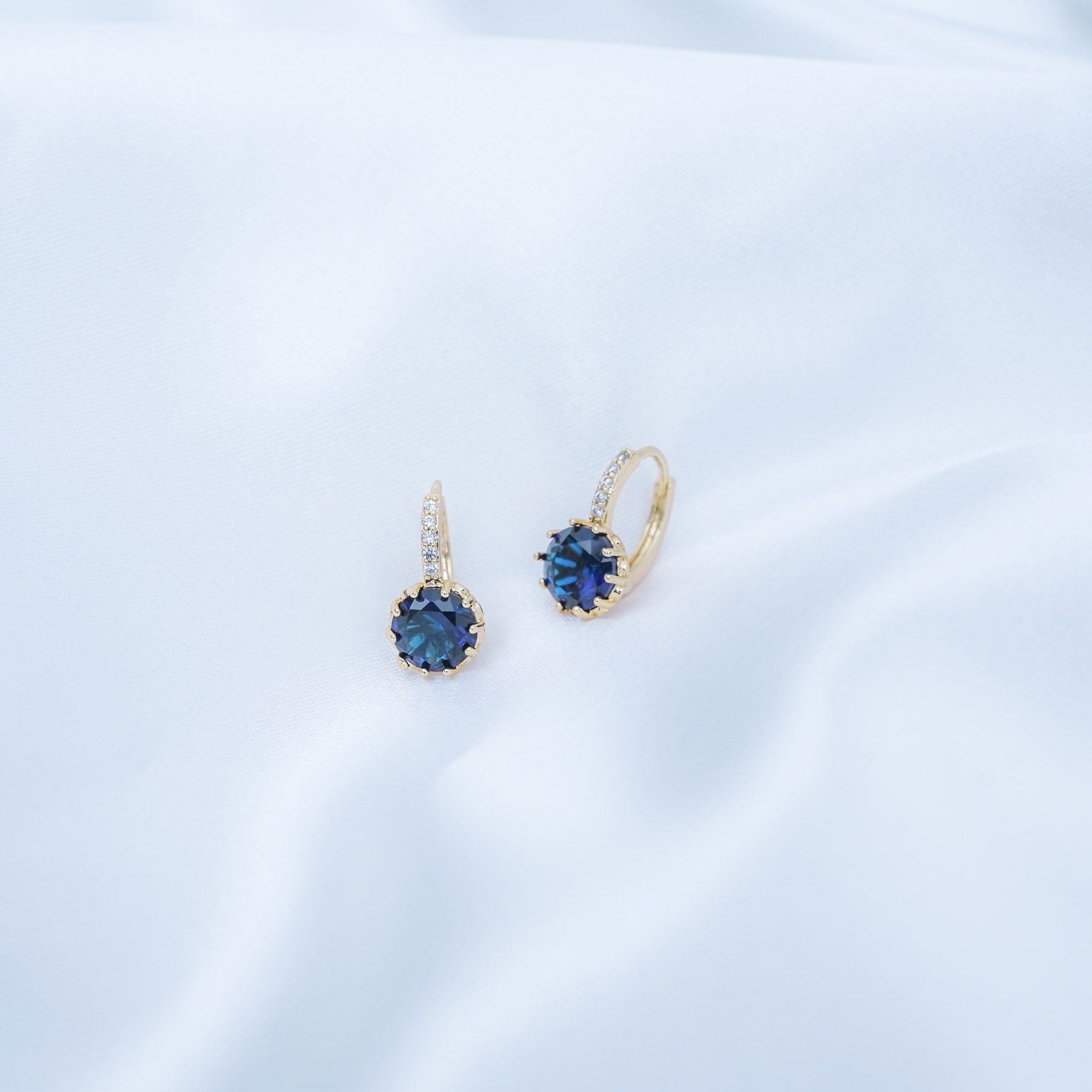 TWINKLE EARRINGS - GOLD & BLUE ' - ' ΚΡΕΜΑΣΤΑ