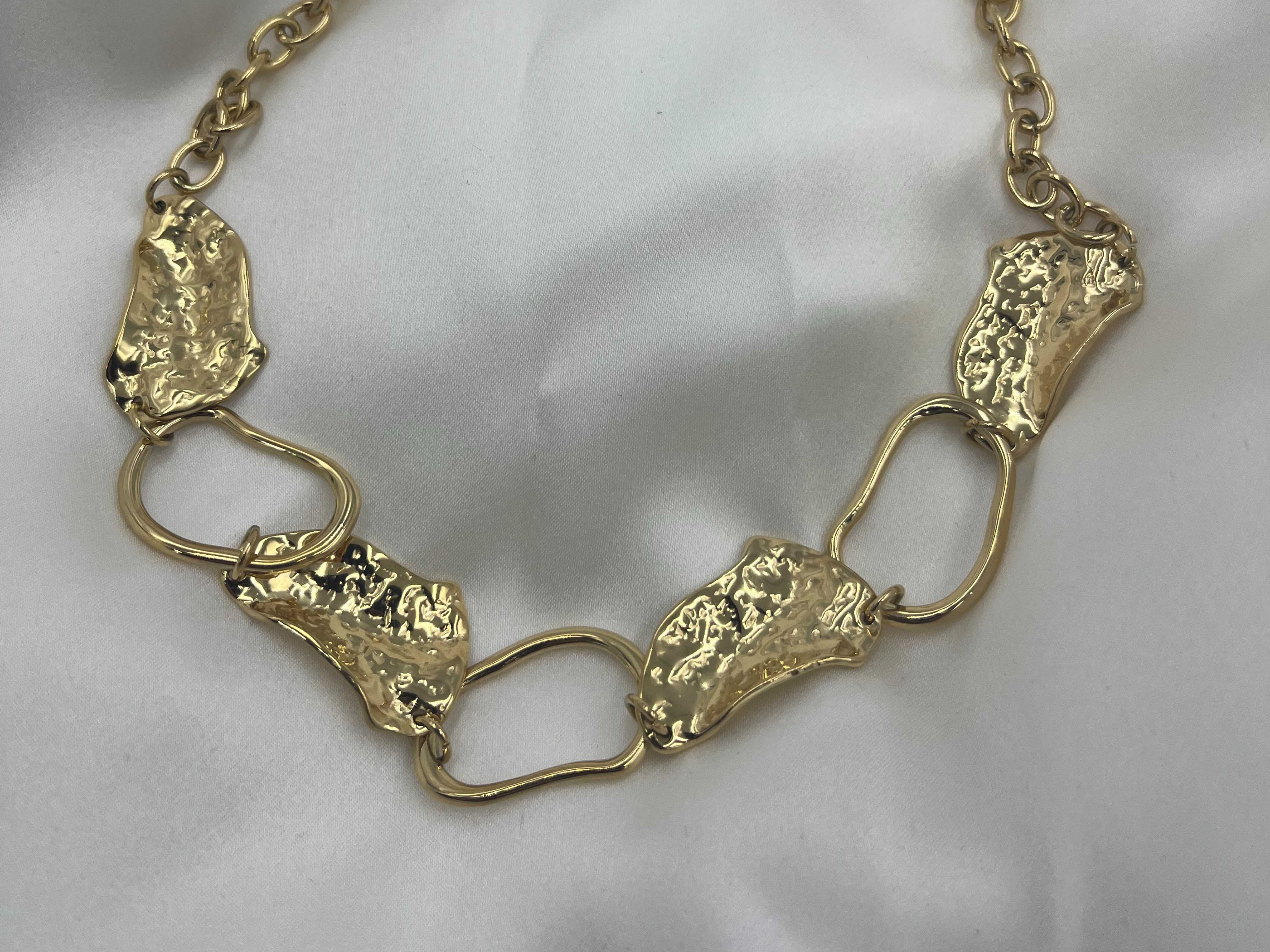 JUNE GOLD CHOCKER ' - ' ΤΣΟΚΕΡ