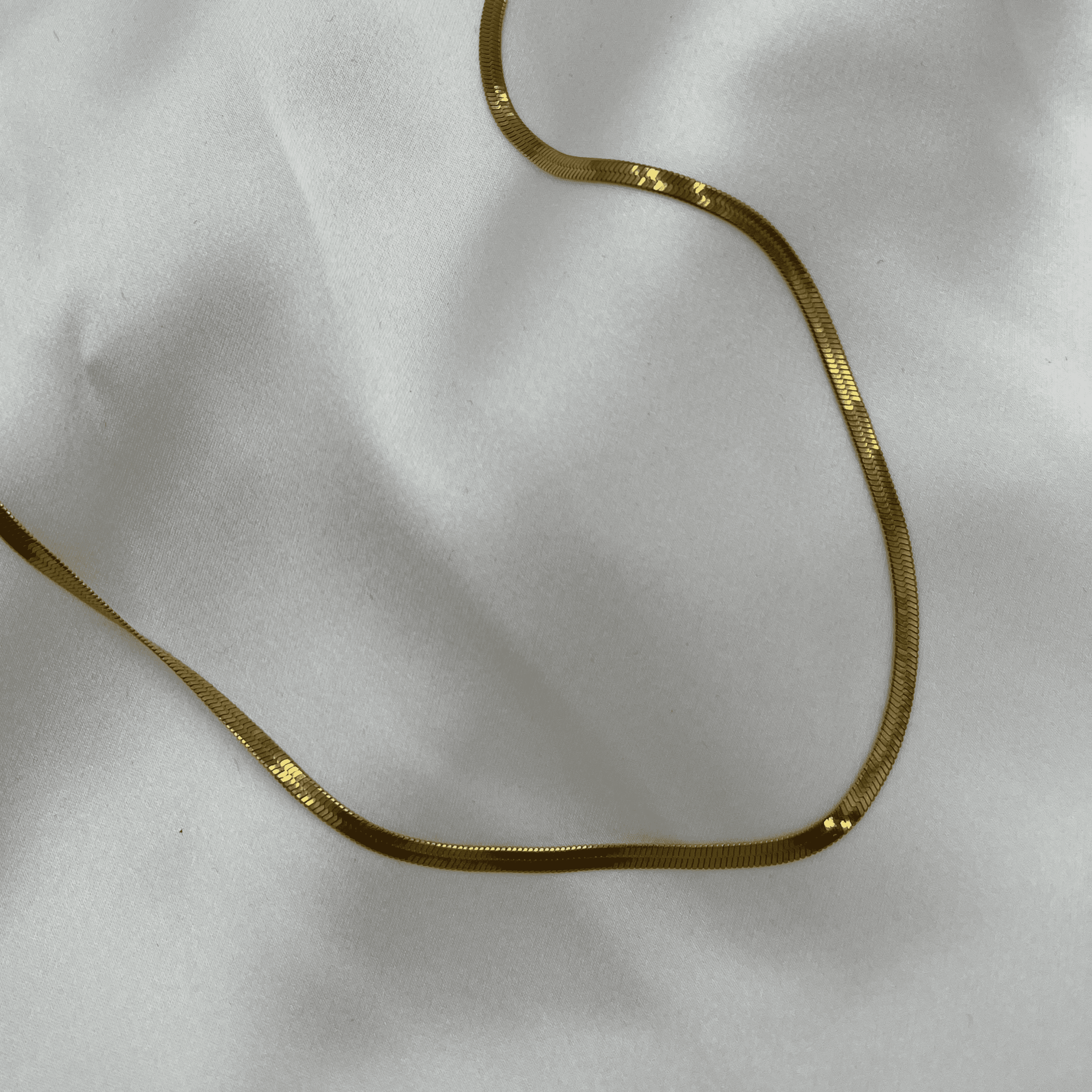 SNAKE GOLD NECKLACE