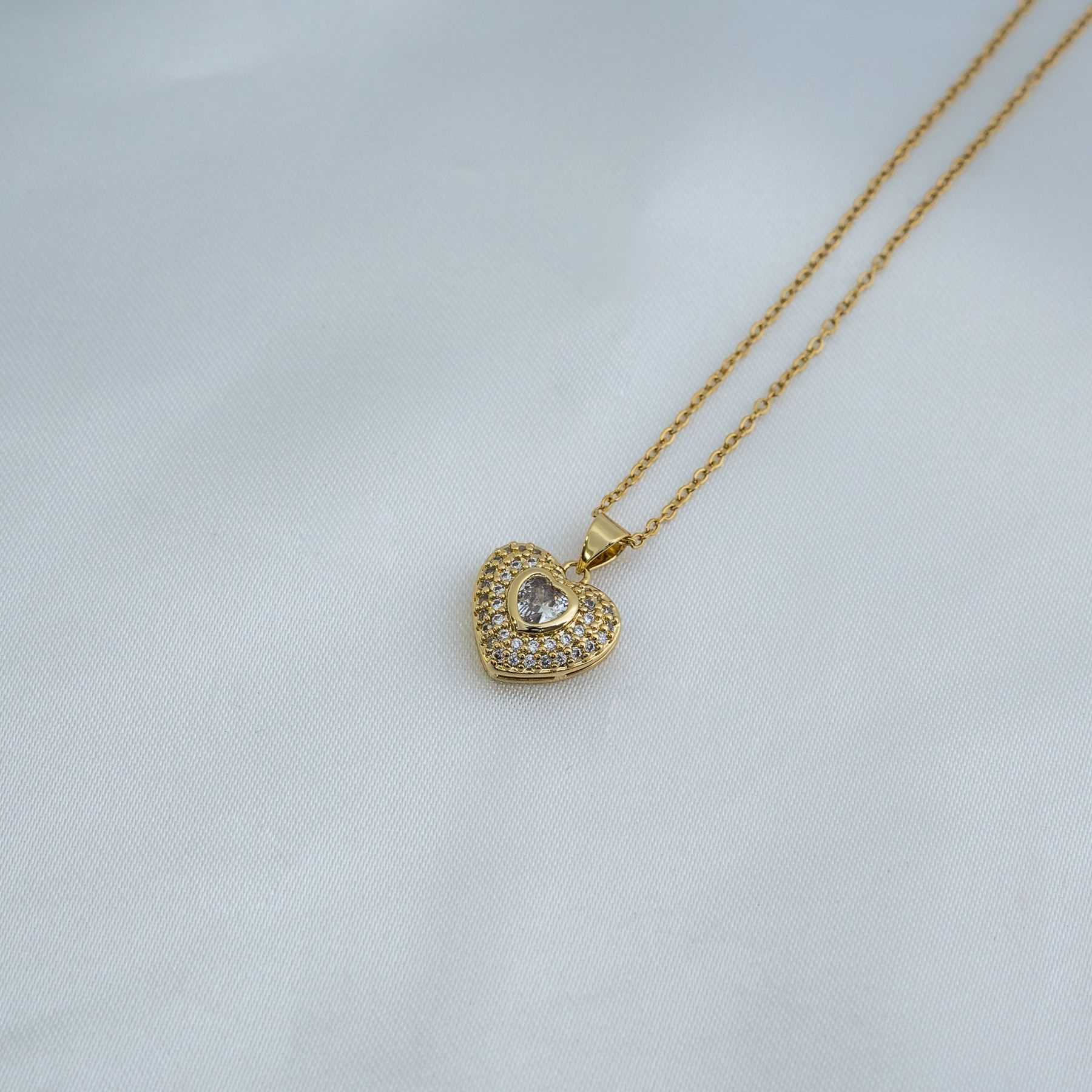 MY EVERYTHING NECKLACE - GOLD & WHITE